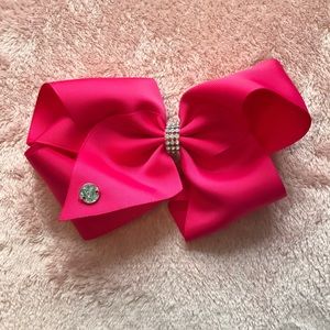 Jojo Siwa bow.